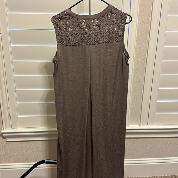 Chicos NWT size 1 lace shoulder dress in taupe. Polyester & Rayon. Brand new. - Picture 6 of 9